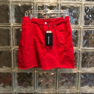 Pretty Little Thing NWT Skirt-Size 8